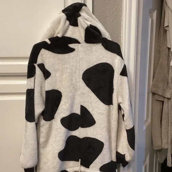Kids Cow Costume with Hood - Picture 4 of 6
